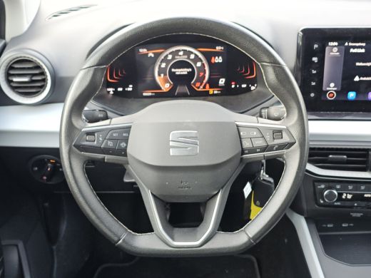 Seat Arona 1.0 TSI Style Business Intense 96pk | Camera achter | Stoelverwarming | Navigatie | App connect |... ActivLease financial lease