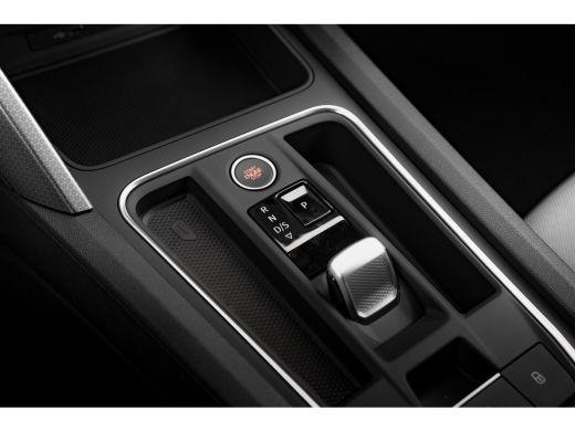 Seat Leon Style Business Intense - eHybrid | Achteruitrijcamera | Automatisch dimmende binnenspiegel | Donk... ActivLease financial lease