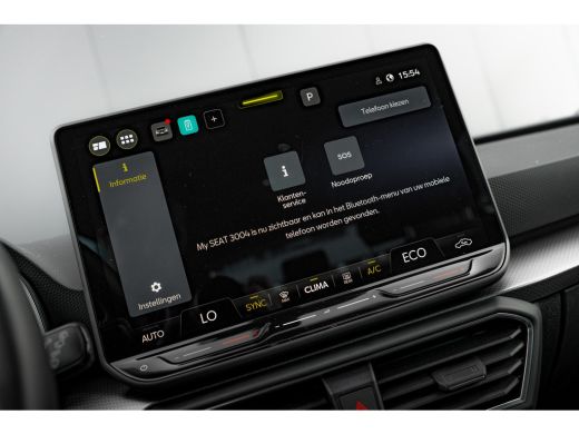 Seat Leon Style Business Intense - eHybrid | Achteruitrijcamera | Automatisch dimmende binnenspiegel | Donk... ActivLease financial lease