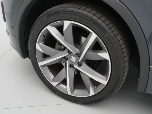 Seat Tarraco 1.5 TSI 150pk DSG FR Business Intense Panoramadak Navigatie Trekhaak Stoelverwarming v + a ActivLease financial lease