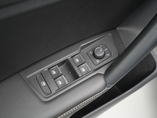 Seat Tarraco 1.5 TSI 150pk DSG FR Business Intense Panoramadak Navigatie Trekhaak Stoelverwarming v + a ActivLease financial lease