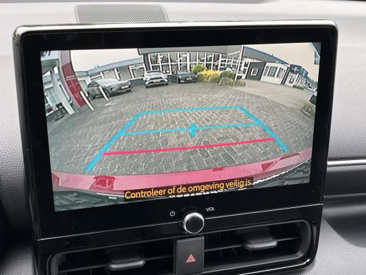 Toyota Yaris 1.5 Hybrid 115 Dynamic | Emotional Red | Comfort Pack | Nieuw uit voorraad leverbaar | ActivLease financial lease