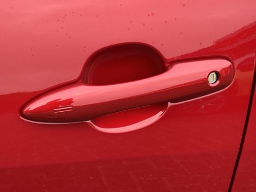 Toyota Yaris 1.5 Hybrid 115 Dynamic | Emotional Red | Comfort Pack | Nieuw uit voorraad leverbaar | ActivLease financial lease