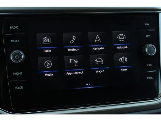 Volkswagen T-Roc 1.5 TSI Style Adaptive Cruise C. | CarPlay | Park Assist V&A | DAB+ | Airco | Bleutooth Draadloos... ActivLease financial lease