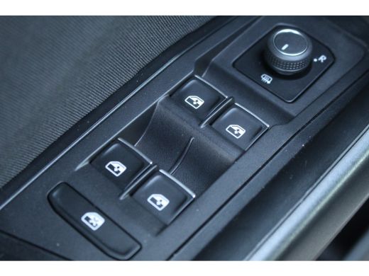 Volkswagen T-Roc 1.5 TSI Style Adaptive Cruise C. | CarPlay | Park Assist V&A | DAB+ | Airco | Bleutooth Draadloos... ActivLease financial lease