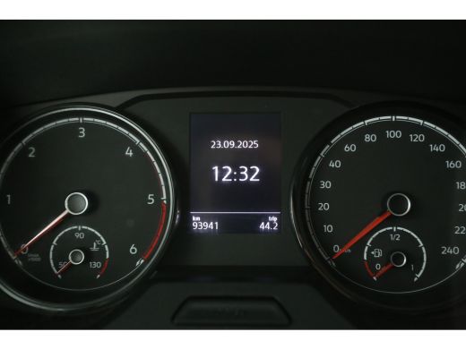 Volkswagen Transporter 2.0 TDI 150PK L2H1 | Automaat | Airco | Cruise | Carplay | Navigatie | Parkeersens. ActivLease financial lease