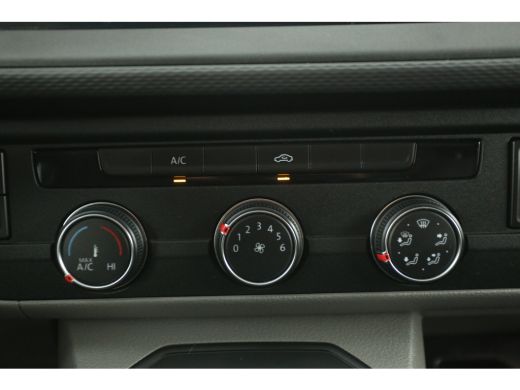 Volkswagen Transporter 2.0 TDI 150PK L2H1 | Automaat | Airco | Cruise | Carplay | Navigatie | Parkeersens. ActivLease financial lease