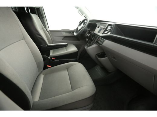 Volkswagen Transporter 2.0 TDI 150PK L2H1 | Automaat | Airco | Cruise | Carplay | Navigatie | Parkeersens. ActivLease financial lease