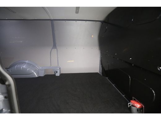 Volkswagen Transporter 2.0 TDI 150PK L2H1 | Automaat | Airco | Cruise | Carplay | Navigatie | Parkeersens. ActivLease financial lease