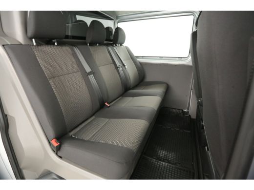 Volkswagen Transporter 2.0 TDI T6.1 150PK L2H1 | DC | Automaat | Airco | Adaptive Cruise | Carplay | Trekh. | Stoelverw. ActivLease financial lease