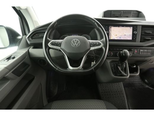 Volkswagen Transporter 2.0 TDI T6.1 150PK L2H1 | DC | Automaat | Airco | Adaptive Cruise | Carplay | Trekh. | Stoelverw. ActivLease financial lease