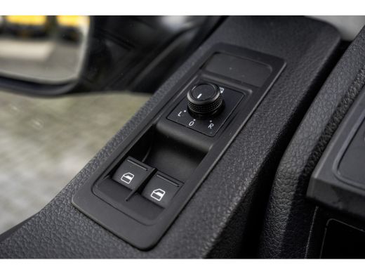 Volkswagen Transporter TDI L1H1 | Koelwagen | Dag en nachtkoeling | 3-Zits | Cruise | Airco | Euro 6 ActivLease financial lease