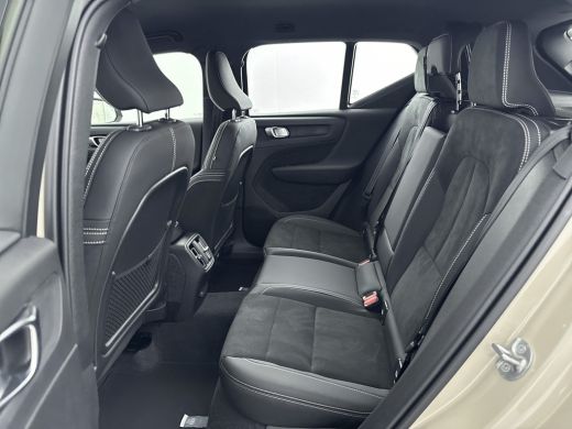 Volvo  EX40 Single Motor Extended Range Plus Black Ed. 82 kWh | PDC + Camera | Steol + Stuurverwarming | 20 i... ActivLease financial lease