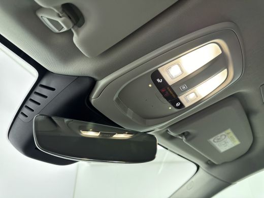 Volvo  XC60 NEW MODEL Plus Bright | Trekhaak | PDC V+A en 360 camera | Stoel - Stuurverwarming | Getint glas | ActivLease financial lease