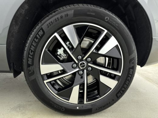 Volvo  XC60 NEW MODEL Plus Bright | Trekhaak | PDC V+A en 360 camera | Stoel - Stuurverwarming | Getint glas | ActivLease financial lease