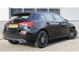 Mercedes-Benz A-Klasse 250 e Luxury / SOH 93% / 19inch / Sfeer verlichting / Widescreen / Camera / Carplay /