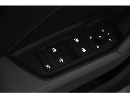 Audi A3 Sportback 40 TFSI e Edition *1ste Eigenaar*Leer*Navigatie*Stoelverwarming*Trekhaak* ActivLease financial lease