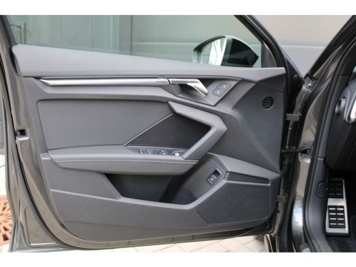 Audi A3 Sportback 45 TFSI e S edition Competition | NAP | BTW | PANO | S-LINE | CARPLAY | ActivLease financial lease