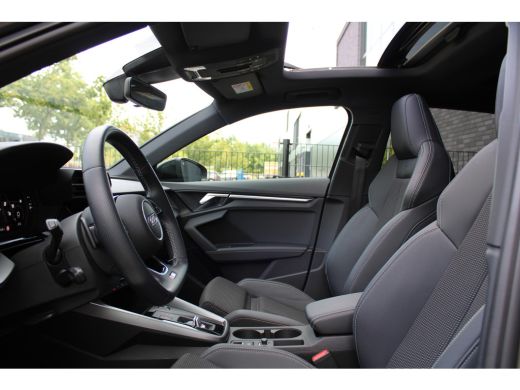 Audi A3 Sportback 45 TFSI e S edition Competition | NAP | BTW | PANO | S-LINE | CARPLAY | ActivLease financial lease