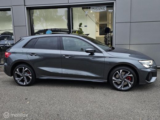 Audi A3 Sportback 45 TFSI e S edition Competition Panorama/B&O/HUD/Sfeer ActivLease financial lease