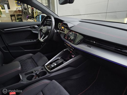 Audi A3 Sportback 45 TFSI e S edition Competition Panorama/B&O/HUD/Sfeer ActivLease financial lease