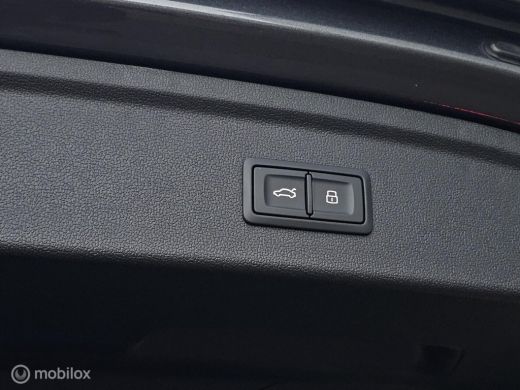 Audi A3 Sportback 45 TFSI e S edition Competition Panorama/B&O/HUD/Sfeer ActivLease financial lease