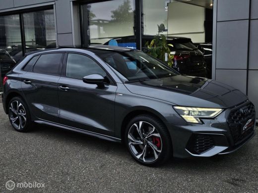 Audi A3 Sportback 45 TFSI e S edition Competition Panorama/B&O/HUD/Sfeer ActivLease financial lease