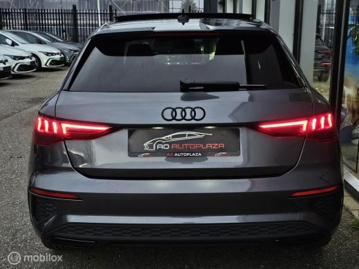 Audi A3 Sportback 45 TFSI e S edition Competition Panorama/B&O/HUD/Sfeer ActivLease financial lease