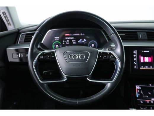 Audi e-tron 55 quattro Business edition 95 kWh | 20 inch | Stoelverwarming | Camera | Climate Control | Elekt... ActivLease financial lease