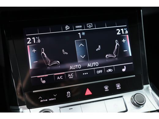 Audi e-tron 55 quattro Business edition 95 kWh | 20 inch | Stoelverwarming | Camera | Climate Control | Elekt... ActivLease financial lease
