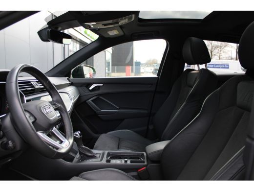 Audi Q3 45 TFSI e S Edition | BTW | S-LINE | PANO | CAMERA | SONOS | STOELVERWARMING | ActivLease financial lease