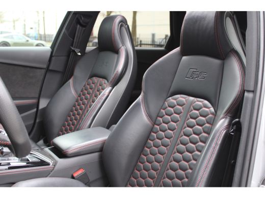 Audi RS4 Avant 2.9 TFSI RS 4 quattro | BTW | KERAMISCH | HUD | MASSAGE | RS-ZETELS | 360 | B&O | PANO | ActivLease financial lease