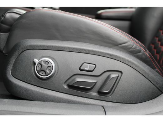 Audi RS4 Avant 2.9 TFSI RS 4 quattro | BTW | KERAMISCH | HUD | MASSAGE | RS-ZETELS | 360 | B&O | PANO | ActivLease financial lease