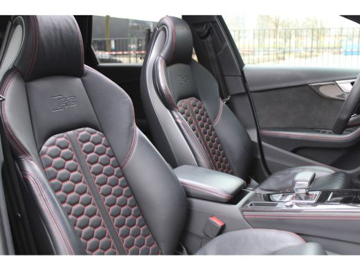Audi RS4 Avant 2.9 TFSI RS 4 quattro | BTW | KERAMISCH | HUD | MASSAGE | RS-ZETELS | 360 | B&O | PANO | ActivLease financial lease