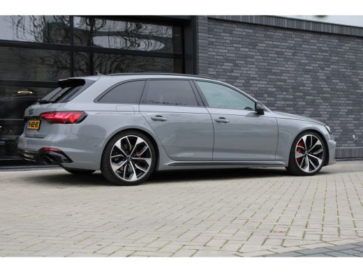 Audi RS4 Avant 2.9 TFSI RS 4 quattro | BTW | KERAMISCH | HUD | MASSAGE | RS-ZETELS | 360 | B&O | PANO | ActivLease financial lease