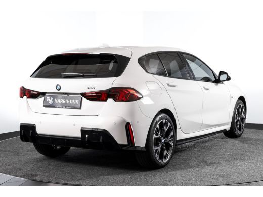 BMW 1 Serie 120 M Sport | Dig. Cockpit | Adapt. Cruise | Harman/Kardon | Stoelverw. | PDC | Camera | NAV + Ap... ActivLease financial lease