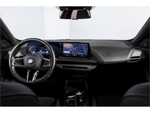 BMW 1 Serie 120 M Sport | Dig. Cockpit | Adapt. Cruise | Harman/Kardon | Stoelverw. | PDC | Camera | NAV + Ap... ActivLease financial lease