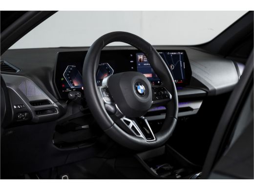 BMW 1 Serie 120 M Sport | Dig. Cockpit | Adapt. Cruise | Stoelverw. | Leder | PDC | Camera | NAV + App. Conne... ActivLease financial lease