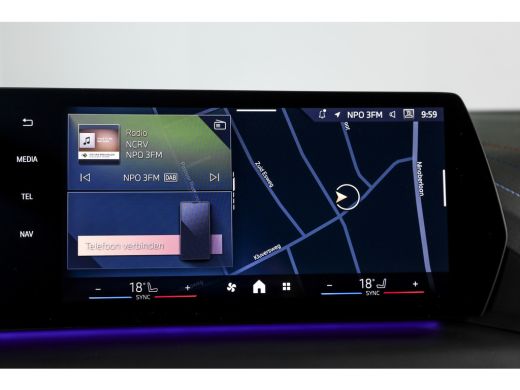 BMW 1 Serie 120 M Sport | Dig. Cockpit | Adapt. Cruise | Stoelverw. | Leder | PDC | Camera | NAV + App. Conne... ActivLease financial lease