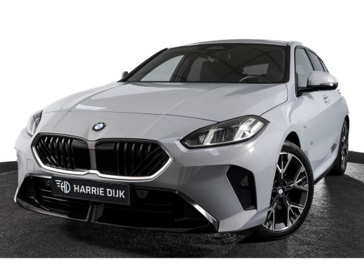 BMW 1 Serie 120 M Sport | Dig. Cockpit | Adapt. Cruise | Stoelverw. | PDC | Camera | NAV + App. Connect | ECC... ActivLease financial lease