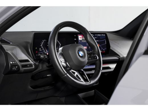 BMW 1 Serie 120 M Sport | Dig. Cockpit | Adapt. Cruise | Stoelverw. | PDC | Camera | NAV + App. Connect | ECC... ActivLease financial lease