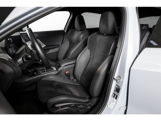 BMW 1 Serie 120 M Sport | Dig. Cockpit | Adapt. Cruise | Stoelverw. | PDC | Camera | NAV + App. Connect | ECC... ActivLease financial lease