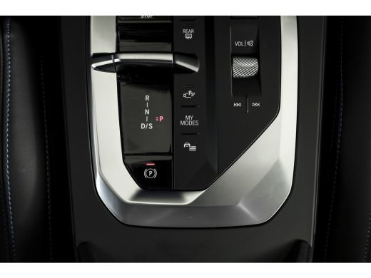 BMW 1 Serie 120 M Sport | Dig. Cockpit | Adapt. Cruise | Stoelverw. | PDC | Camera | NAV + App. Connect | ECC... ActivLease financial lease