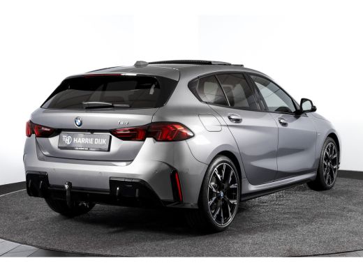 BMW 1 Serie 120 M Sport | Innovation Pack | Premium Pack | S/K-Panodak | Dig. Cockpit | Adapt. Cruise | Stoel... ActivLease financial lease