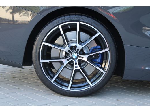 BMW 8 Serie M850i xDrive High Executive | NAP | BTW | B&W | 4WIELSTURING | CARBON | SOFT-CLOSE | HUD | 360 | ... ActivLease financial lease