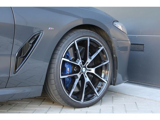 BMW 8 Serie M850i xDrive High Executive | NAP | BTW | B&W | 4WIELSTURING | CARBON | SOFT-CLOSE | HUD | 360 | ... ActivLease financial lease