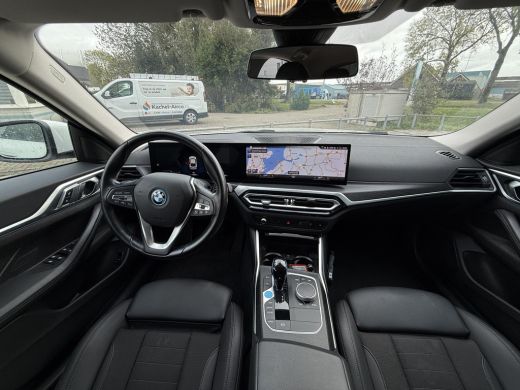 BMW i4 eDrive40 84 kWh | Trekhaak | Navi | Camera | ActivLease financial lease