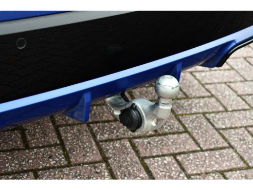 BMW X1 xDrive30e M-Sport Pano ACC Trekh HUD H/K 360-cam El-zetels ActivLease financial lease