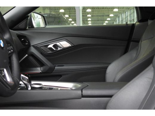 BMW Z4 Roadster sDrive20i High Executive Automaat / Achteruitrijcamera / Stuurverwarming / Adaptieve LED... ActivLease financial lease
