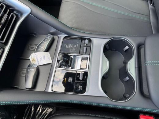 BYD SEAL U 1.5 DM-i FWD Boost  Plug-in Hybrid Luxe uitvoering diverse kleuren op voorraad direct leverbaar ActivLease financial lease